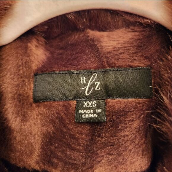 Rlz faux fur vest size xxs - Picture 9 of 9